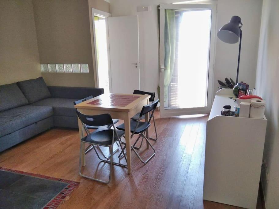 A Flat With A View In The Heart Of The Old Town Apartment Bari Bagian luar foto