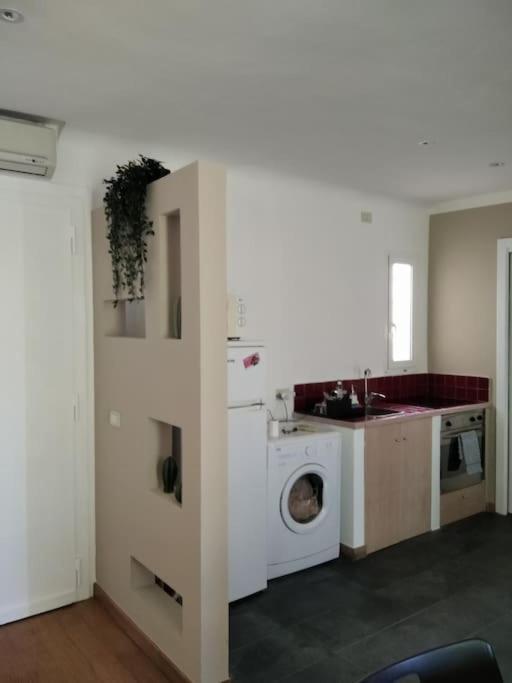 A Flat With A View In The Heart Of The Old Town Apartment Bari Bagian luar foto