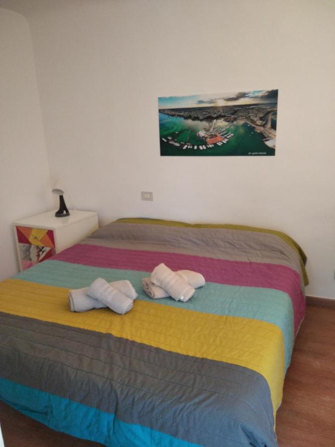 A Flat With A View In The Heart Of The Old Town Apartment Bari Bagian luar foto