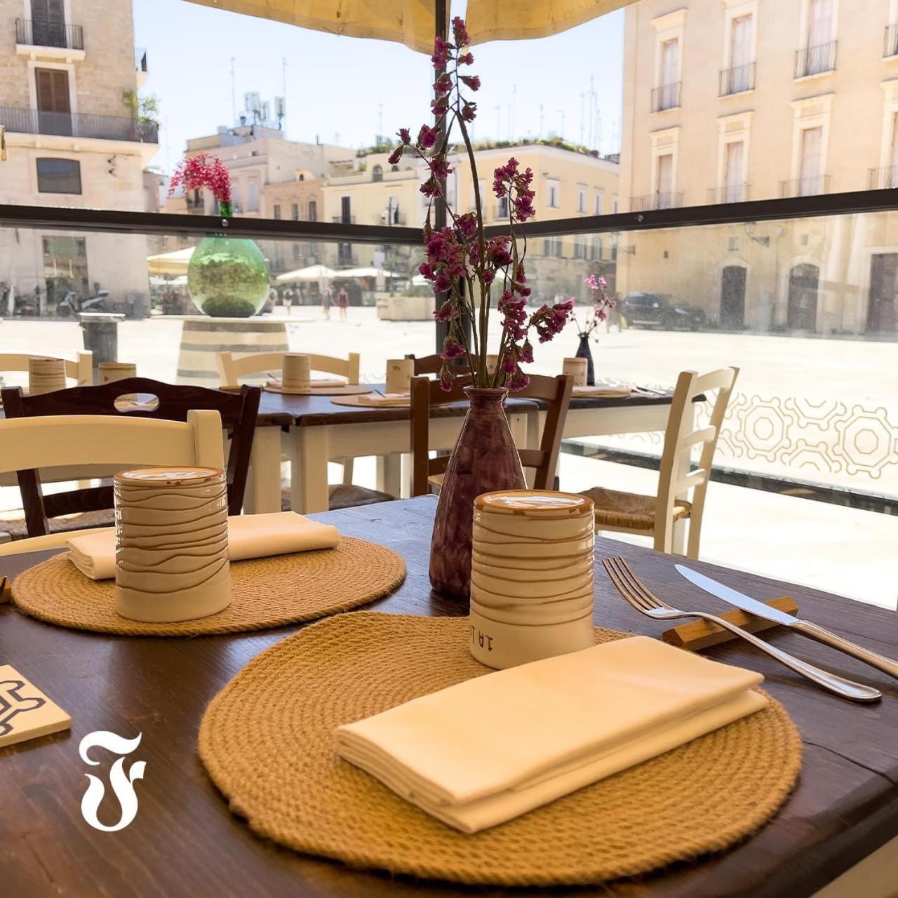 A Flat With A View In The Heart Of The Old Town Apartment Bari Bagian luar foto